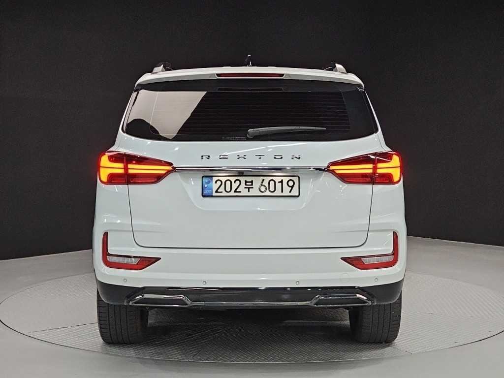 KG모빌리티(쌍용) 렉스턴 올 뉴 렉스턴 (Y450) 디젤 2.2 4WD 시그니처 이미지 3