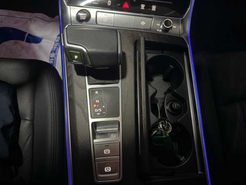 아우디 A6 A6 (C8) 45 TFSI 콰트로 프리미엄 이미지 12