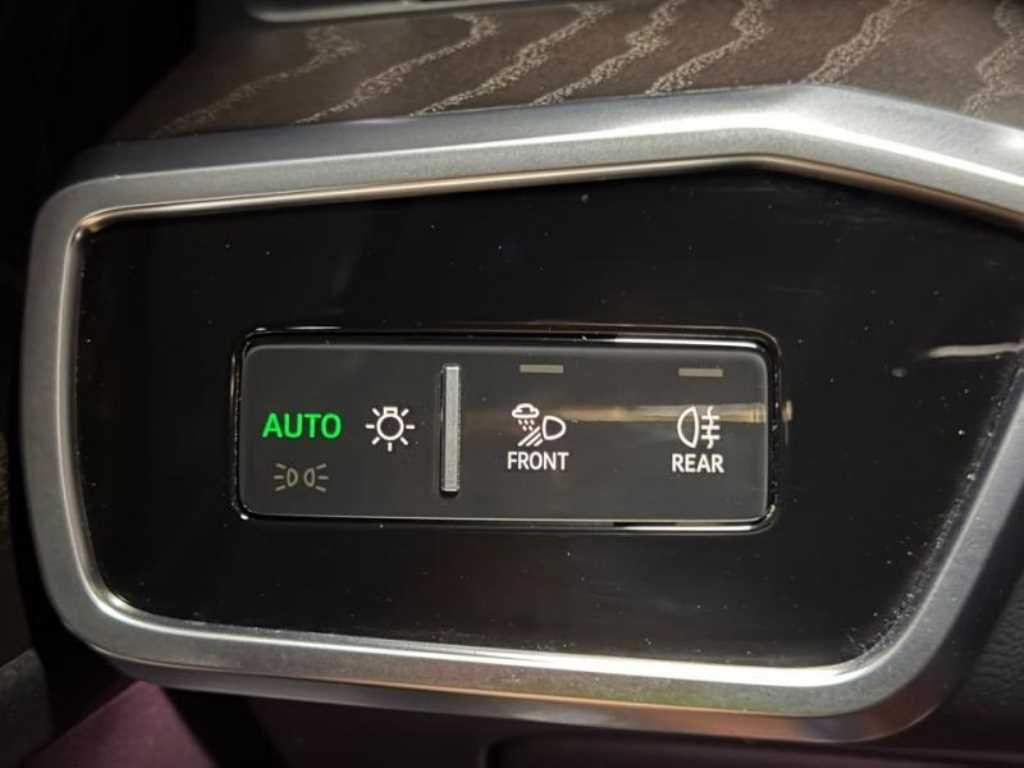 아우디 A6 A6 (C8) 45 TFSI 콰트로 프리미엄 이미지 13
