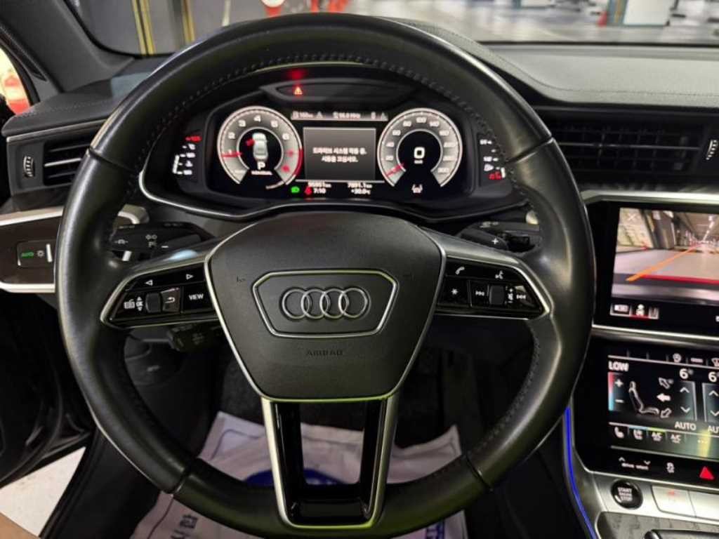 아우디 A6 A6 (C8) 45 TFSI 콰트로 프리미엄 이미지 8