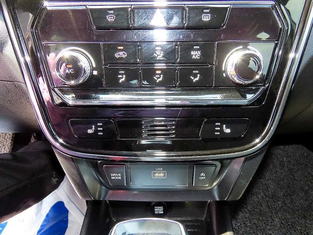 KG모빌리티(쌍용) 티볼리 베리 뉴 티볼리 2WD 가솔린 1.5 V3 이미지 13