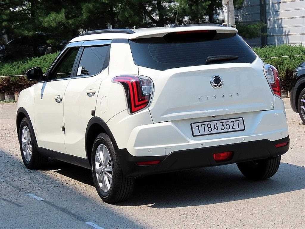 KG모빌리티(쌍용) 티볼리 베리 뉴 티볼리 2WD 가솔린 1.5 V3 이미지 3