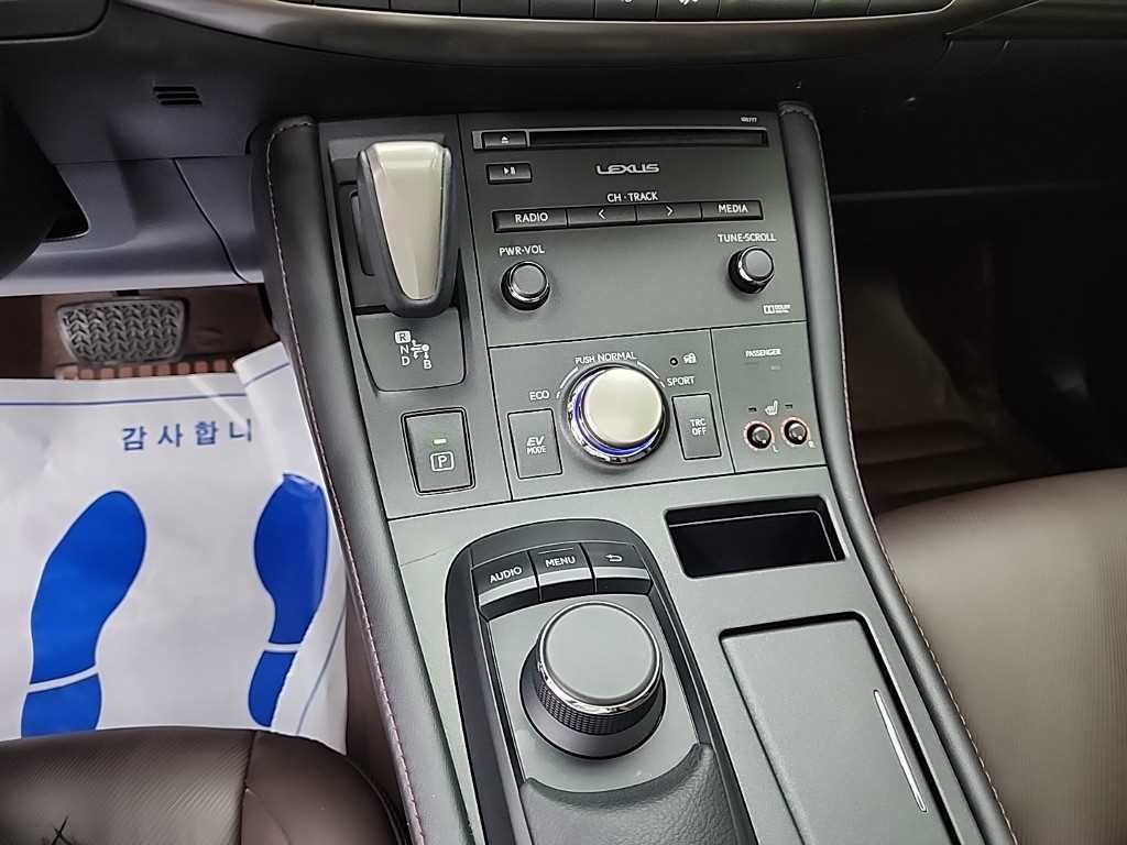 렉서스 CT 뉴CT CT200H 슈프림 이미지 8