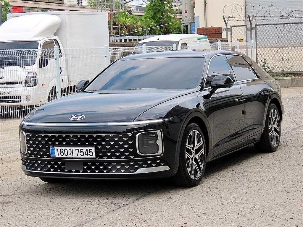 현대 그랜저 그랜저 (GN7) 가솔린 2.5 2WD 익스클루시브 이미지 2