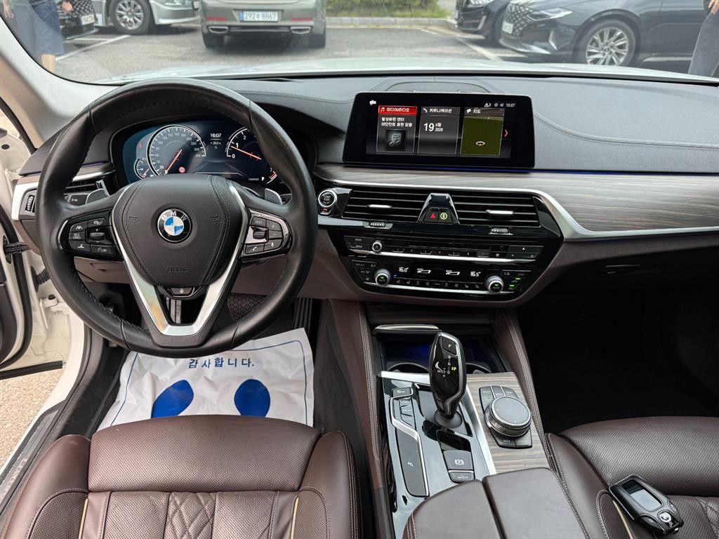 BMW 5시리즈 5시리즈 (G30) 530i xDrive 럭셔리 플러스 이미지 12