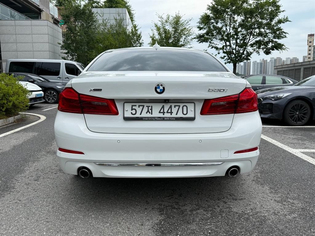 BMW 5시리즈 5시리즈 (G30) 530i xDrive 럭셔리 플러스 이미지 5
