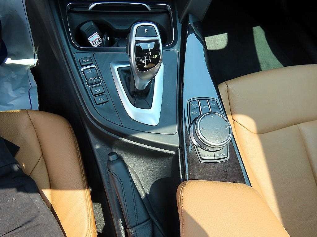 BMW 4시리즈 4시리즈 (F32) 420i 그란쿠페 럭셔리 이미지 11