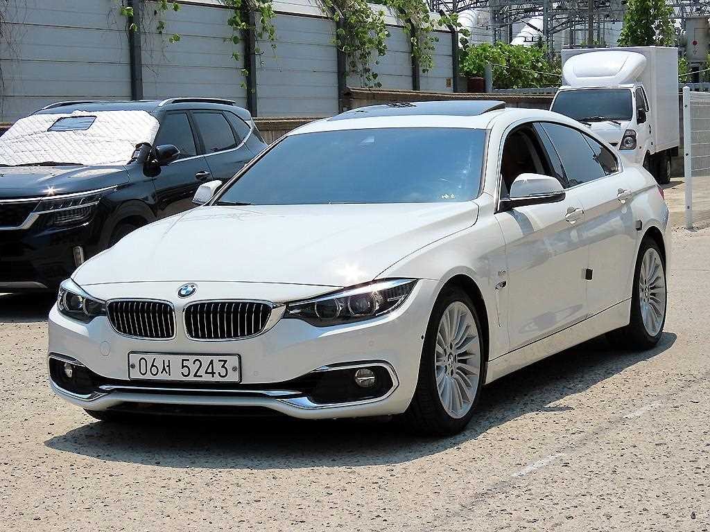BMW 4시리즈 4시리즈 (F32) 420i 그란쿠페 럭셔리 이미지 2