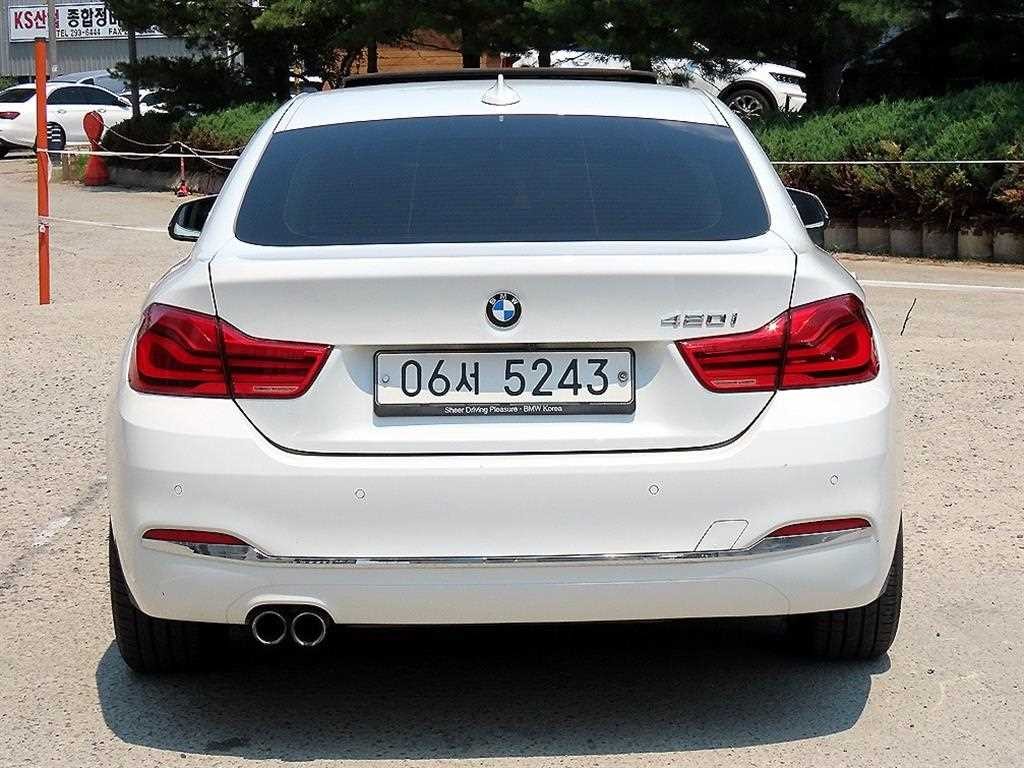 BMW 4시리즈 4시리즈 (F32) 420i 그란쿠페 럭셔리 이미지 4
