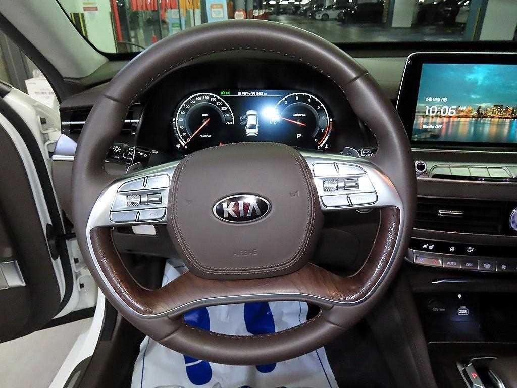 기아 K9 더 K9 3.8 GDI AWD 그랜드 플래티넘 이미지 9