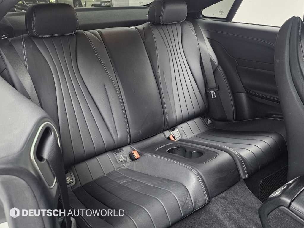 벤츠 E 클래스 E-클래스 W213 E220d 쿠페 이미지 12