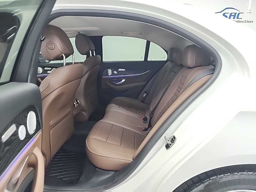 벤츠 E 클래스 E-클래스 W213 E300 4MATIC 아방가르드 이미지 12