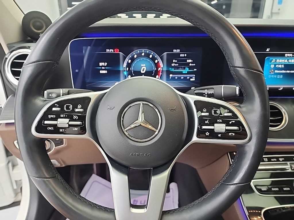 벤츠 E 클래스 E-클래스 W213 E300 4MATIC 아방가르드 이미지 9