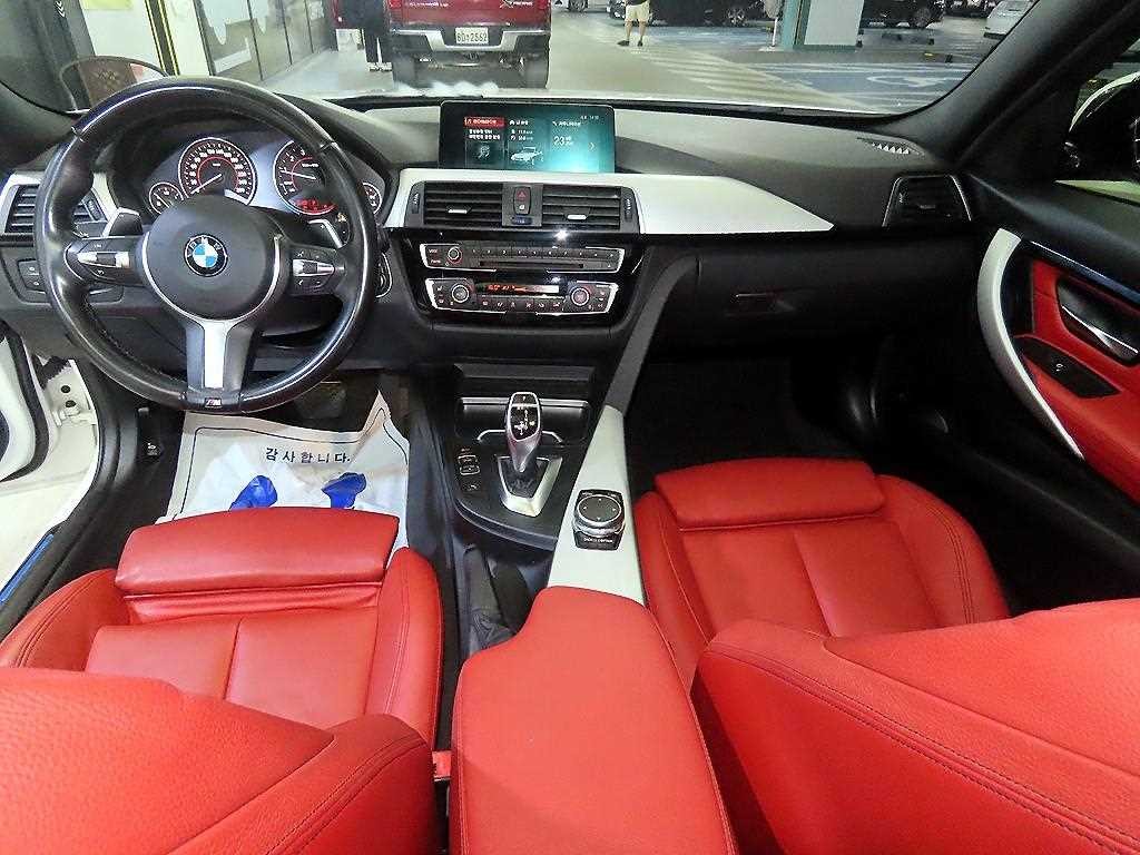 BMW 3시리즈 3시리즈 (F30) 328i M 스포츠 이미지 10