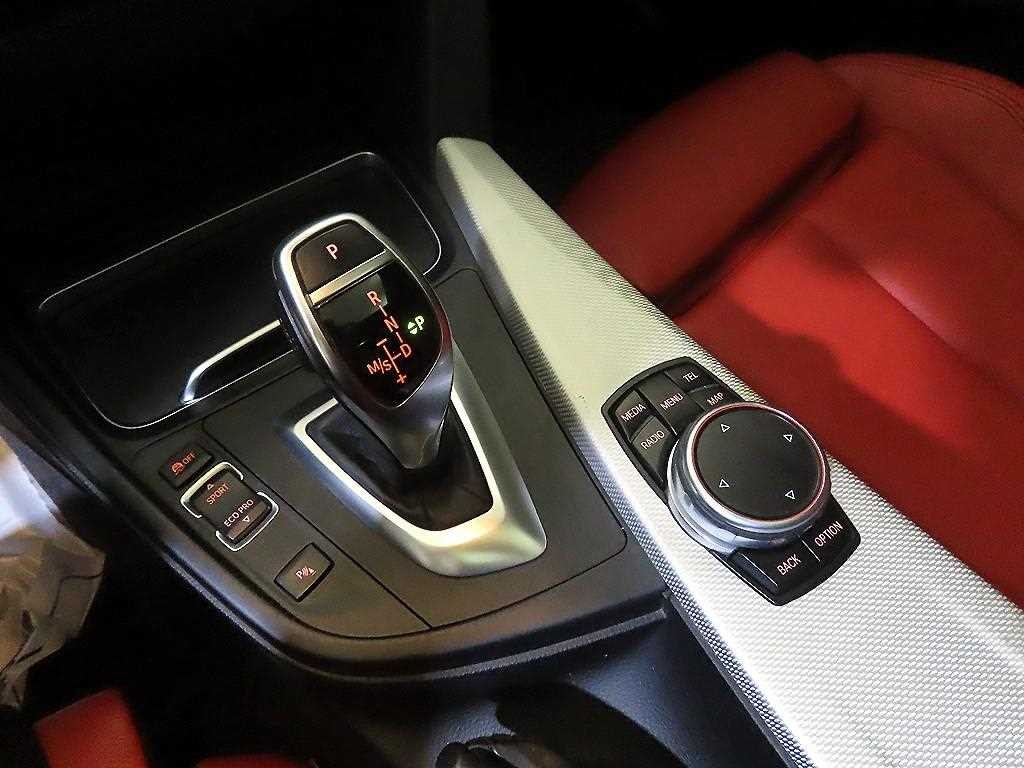 BMW 3시리즈 3시리즈 (F30) 328i M 스포츠 이미지 12