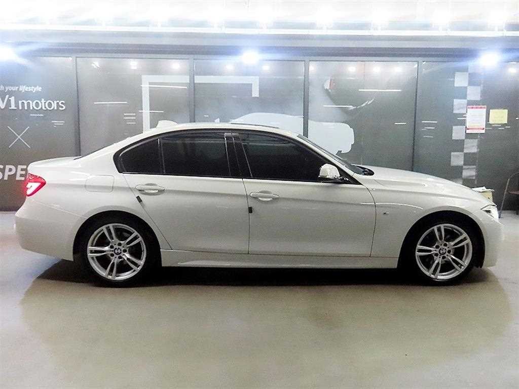 BMW 3시리즈 3시리즈 (F30) 328i M 스포츠 이미지 3