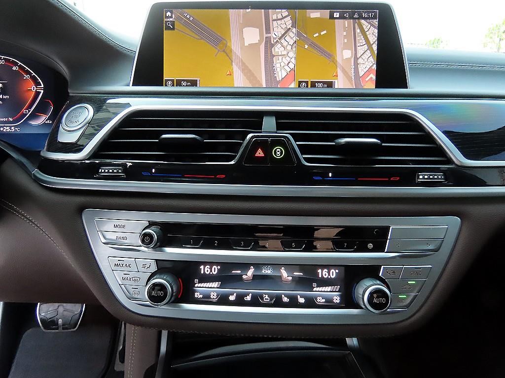 BMW 7시리즈 7시리즈 (G11) 730d xDrive M 스포츠 이미지 13