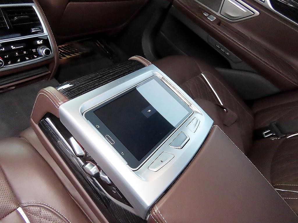 BMW 7시리즈 7시리즈 (G11) 730d xDrive M 스포츠 이미지 16