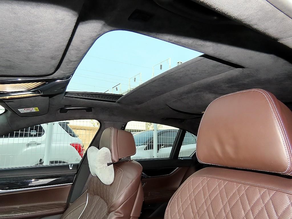 BMW 7시리즈 7시리즈 (G11) 730d xDrive M 스포츠 이미지 17