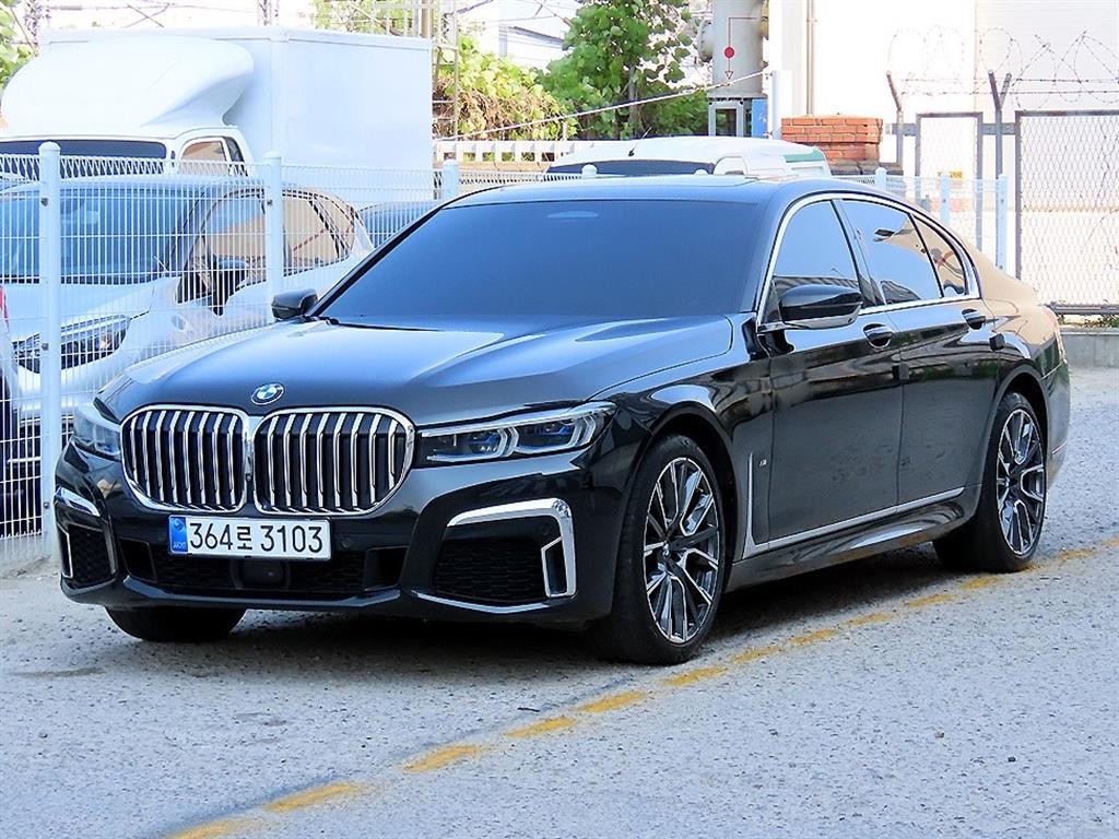 BMW 7시리즈 7시리즈 (G11) 730d xDrive M 스포츠 이미지 2