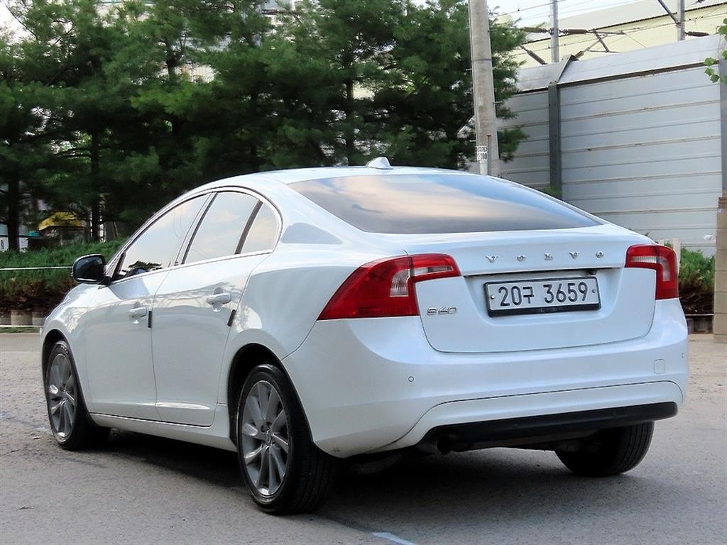 볼보 S60 뉴S60 D2 이미지 3