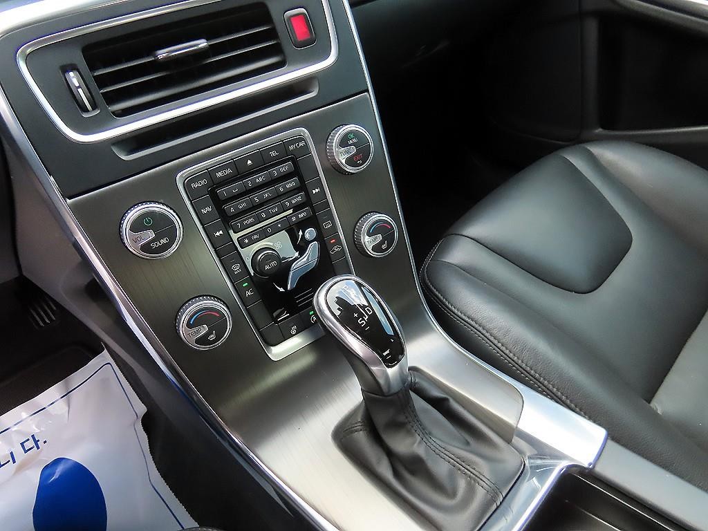 볼보 S60 뉴S60 D2 이미지 9