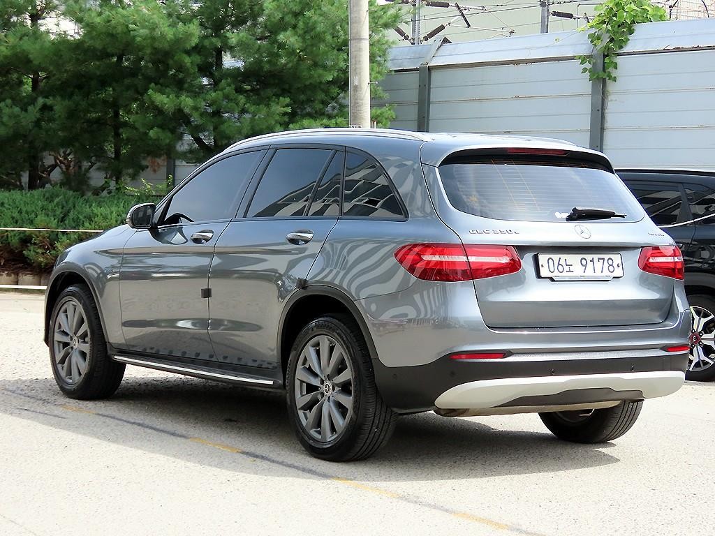 벤츠 GLC 클래스 GLC클래스 X253 GLC 350 e 4MATIC 프리미엄 이미지 3
