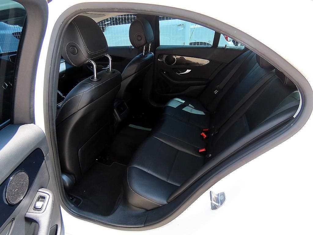 벤츠 C 클래스 C클래스 W205 C200 이미지 6