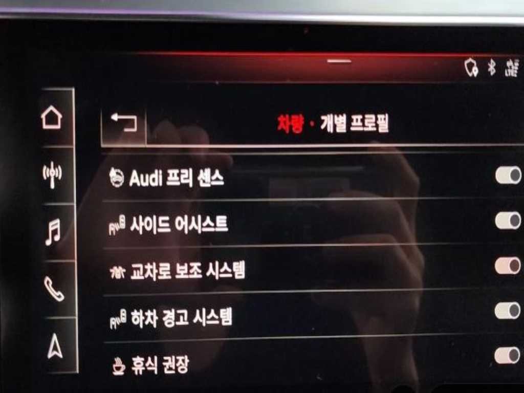 아우디 e-트론 55 콰트로 이미지 18