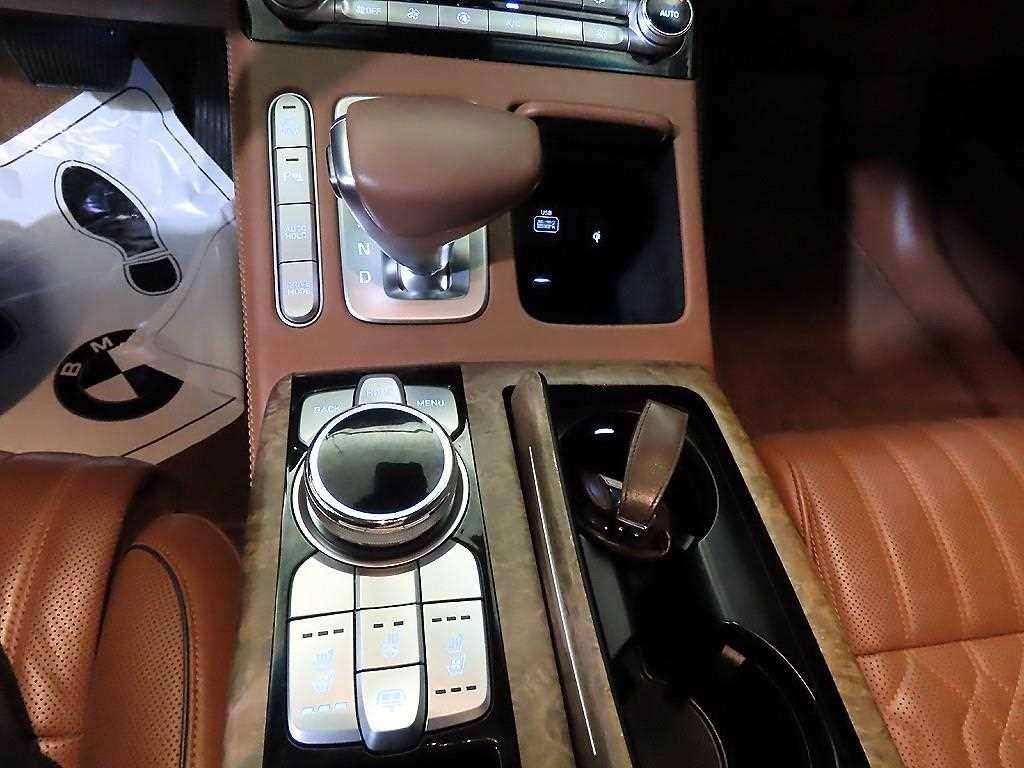제네시스 G90 5.0 GDI AWD 리무진 프레스티지 이미지 12