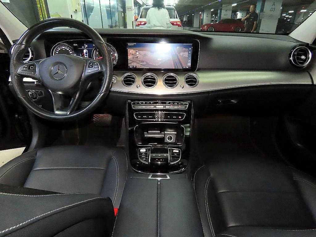 벤츠 E 클래스 E-클래스 W213 E200 아방가르드 이미지 10
