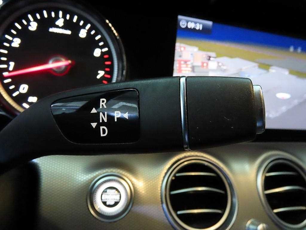 벤츠 E 클래스 E-클래스 W213 E200 아방가르드 이미지 12