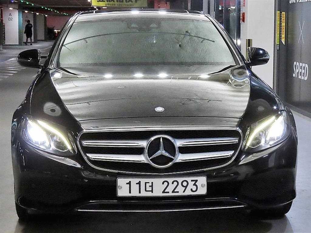 벤츠 E 클래스 E-클래스 W213 E200 아방가르드 이미지 2