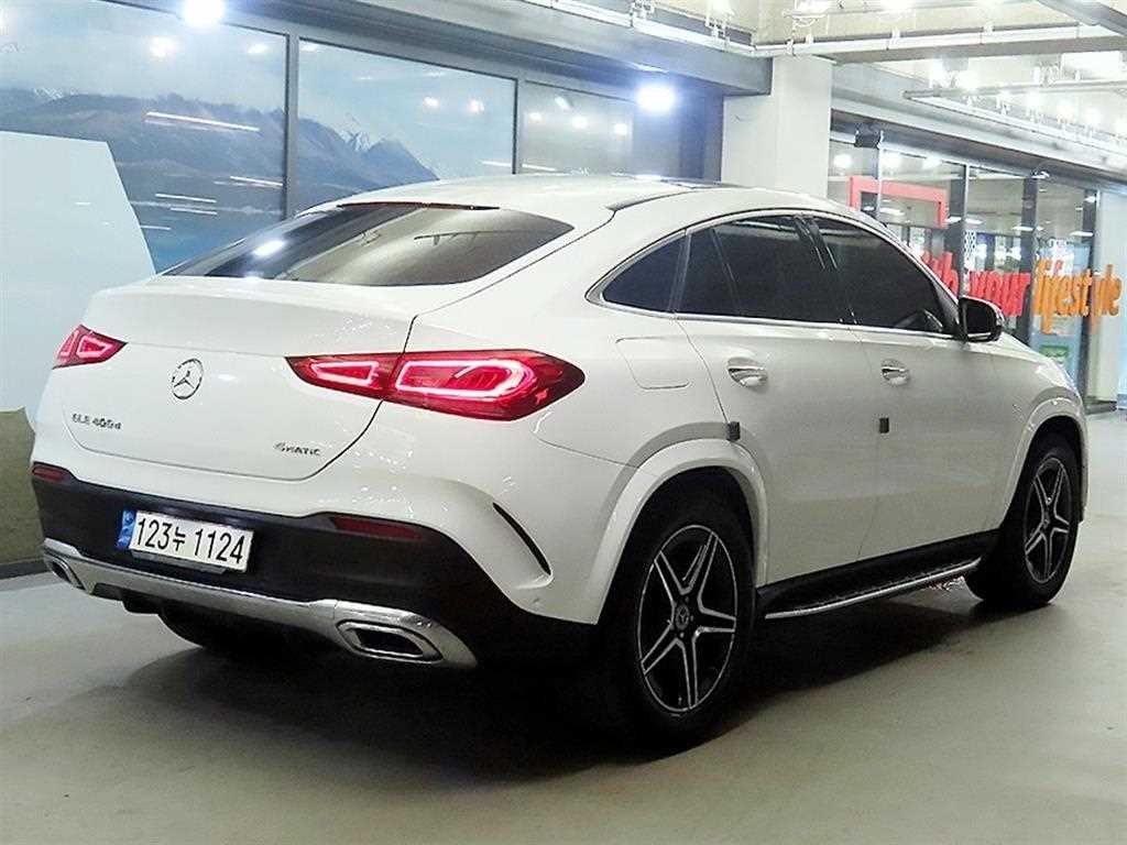 벤츠 GLE 클래스 GLE 클래스 W167 GLE 400d 4MATIC 쿠페 이미지 4