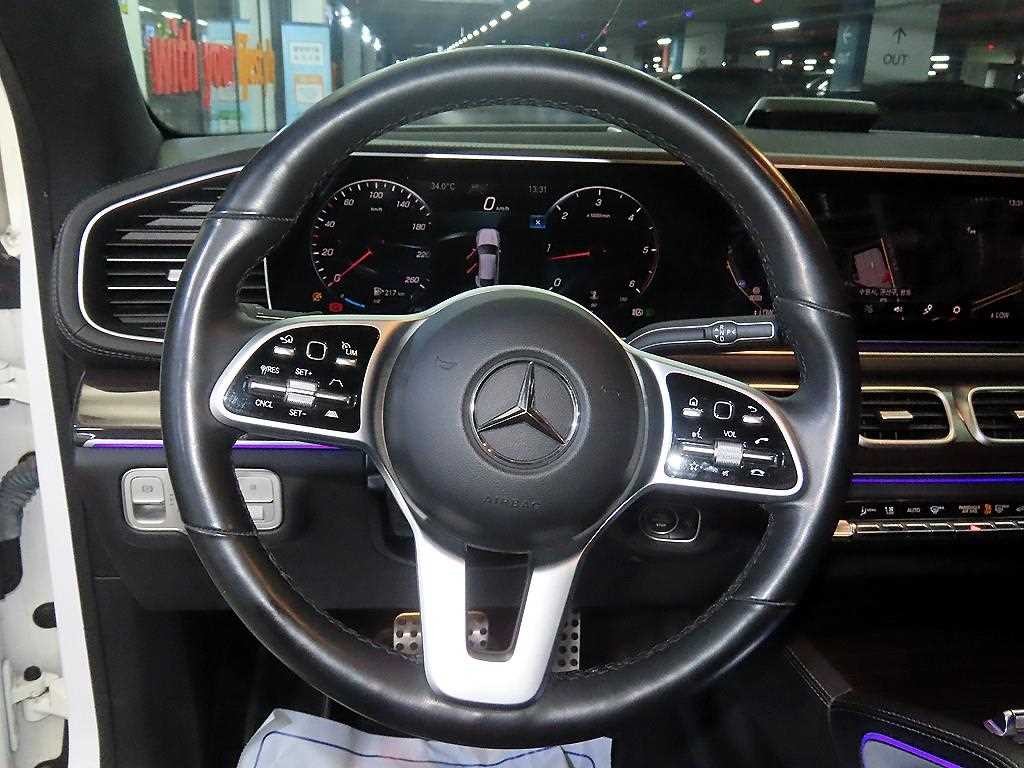 벤츠 GLE 클래스 GLE 클래스 W167 GLE 400d 4MATIC 쿠페 이미지 8