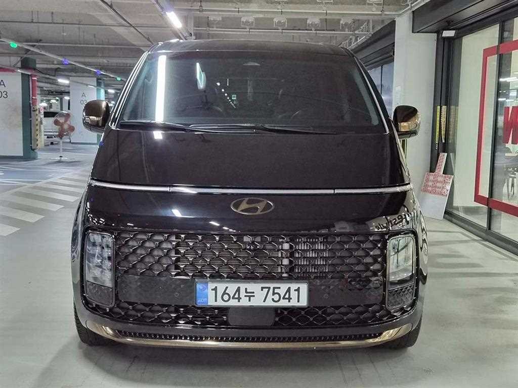 현대 스타리아 2WD 디젤 라운지 인스퍼레이션 9인승 이미지 2