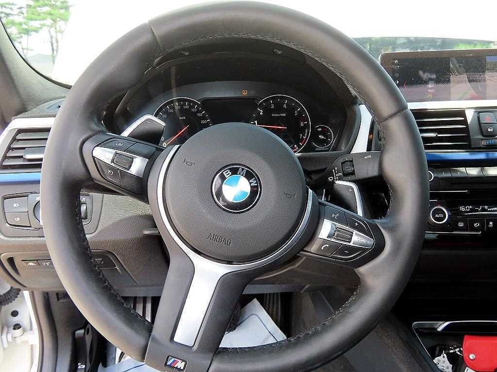 BMW 3시리즈 3시리즈 (F30) 320i M 스포츠 이미지 8