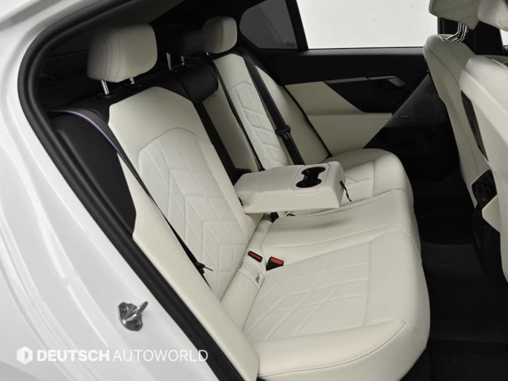 BMW 5시리즈 5시리즈 (G60) 520i 스페셜 에디션 이미지 12