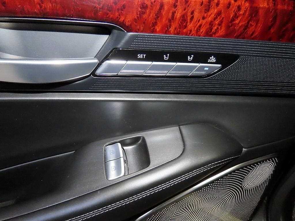 제네시스 EQ900 3.3 T-GDI AWD 프레스티지 이미지 15