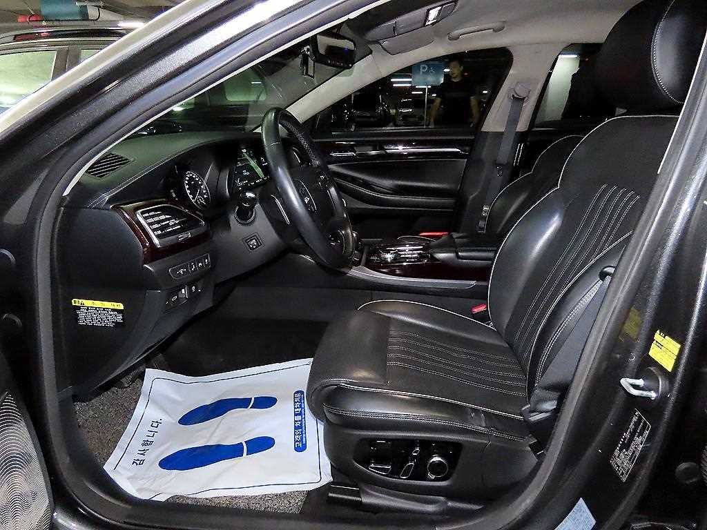 제네시스 EQ900 3.3 T-GDI AWD 프레스티지 이미지 6