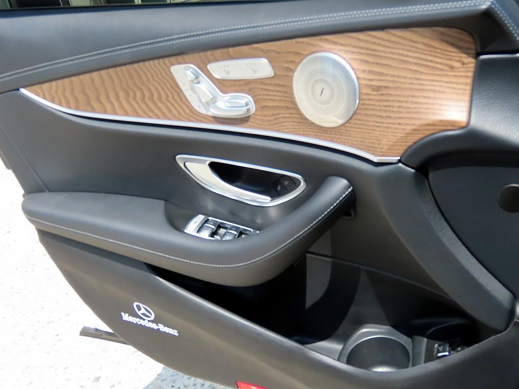 벤츠 E 클래스 E-클래스 W213 E220d 4MATIC 익스클루시브 이미지 12