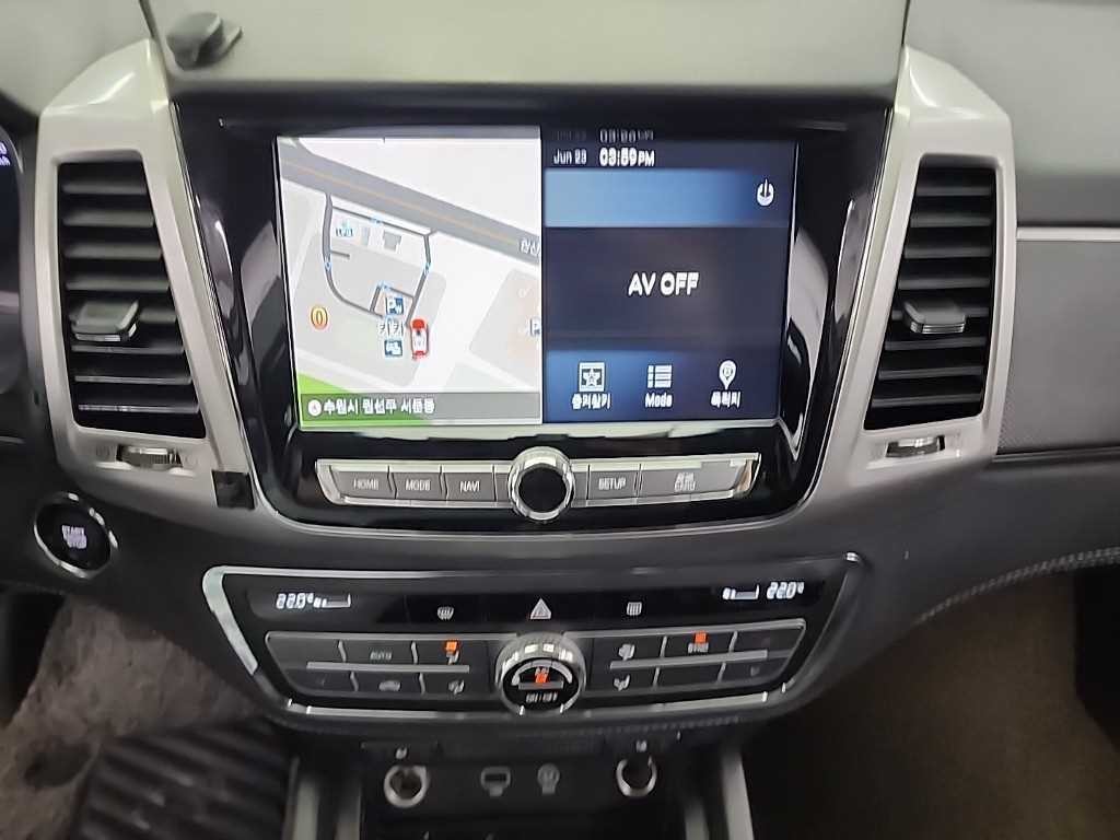 KG모빌리티(쌍용) 렉스턴 렉스턴 스포츠 4WD 디젤 2.2 프레스티지 이미지 10
