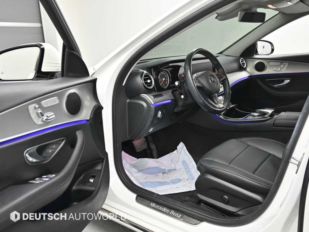 벤츠 E 클래스 E-클래스 W213 E200 아방가르드 이미지 11