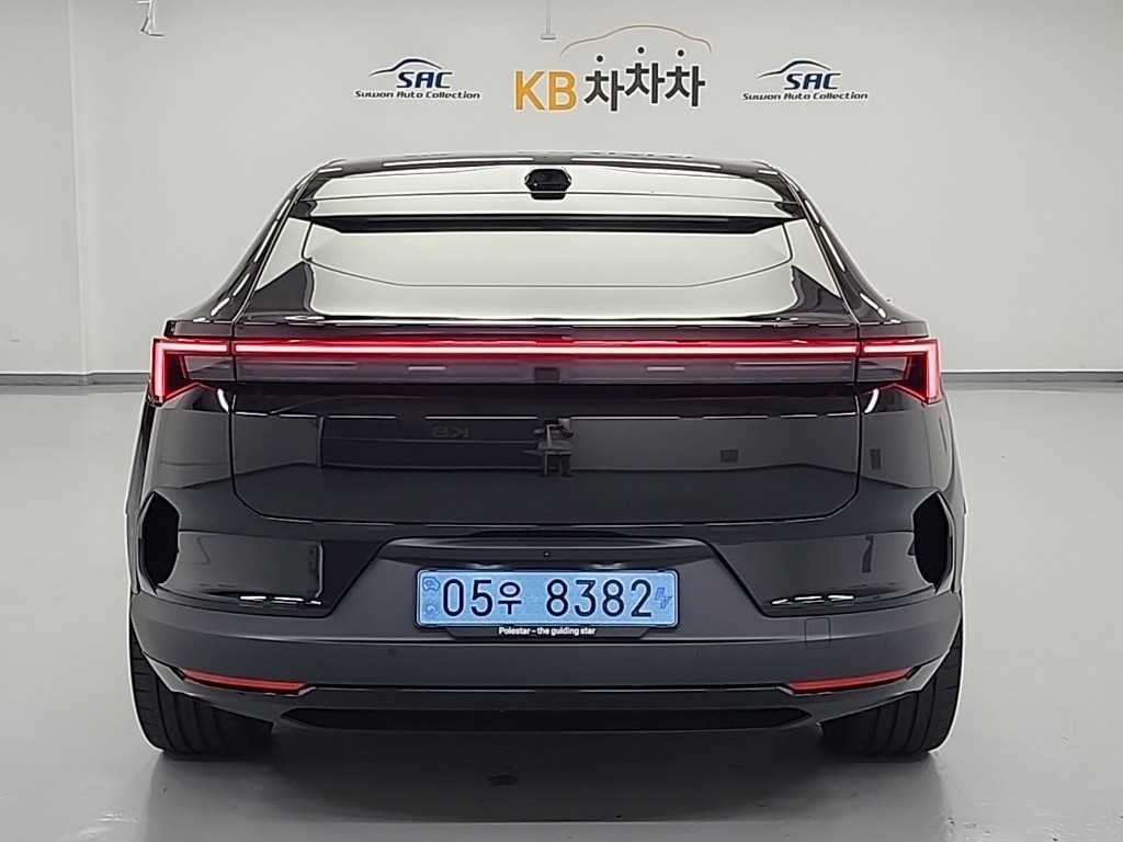 폴스타 폴스타4 롱레인지 듀얼모터 이미지 3