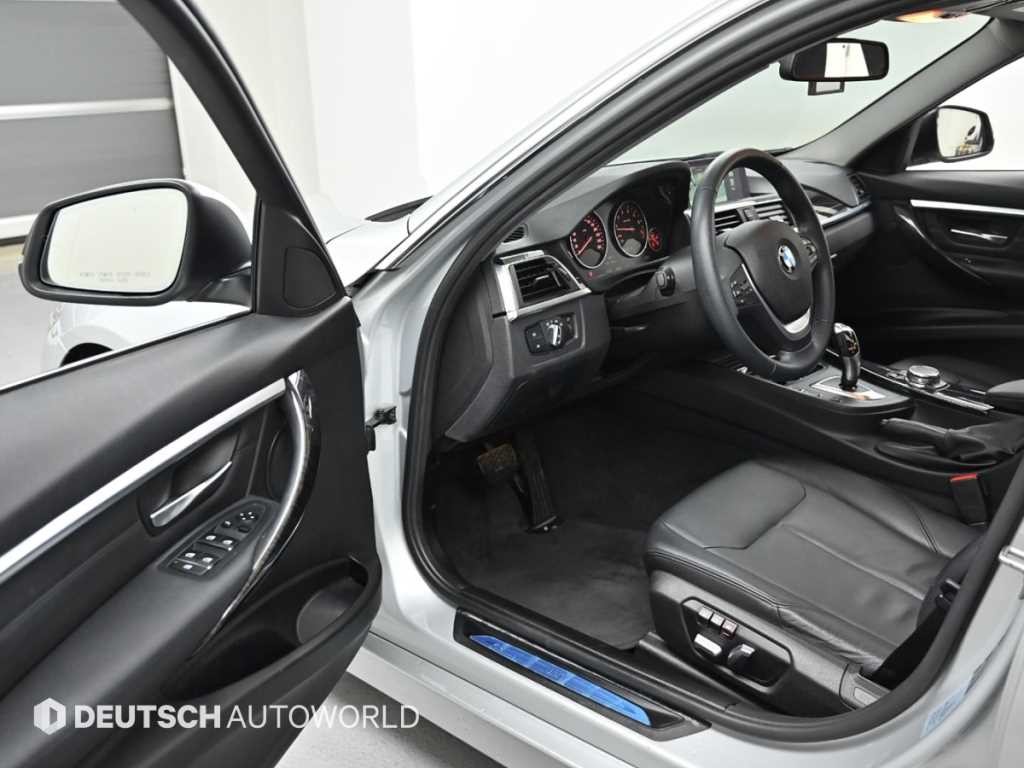 BMW 3시리즈 3시리즈 (F30) 320i 럭셔리 이미지 11