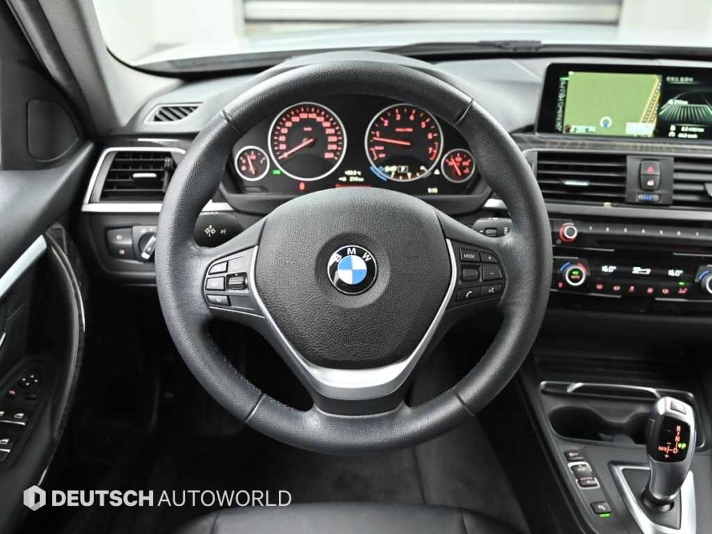 BMW 3시리즈 3시리즈 (F30) 320i 럭셔리 이미지 13