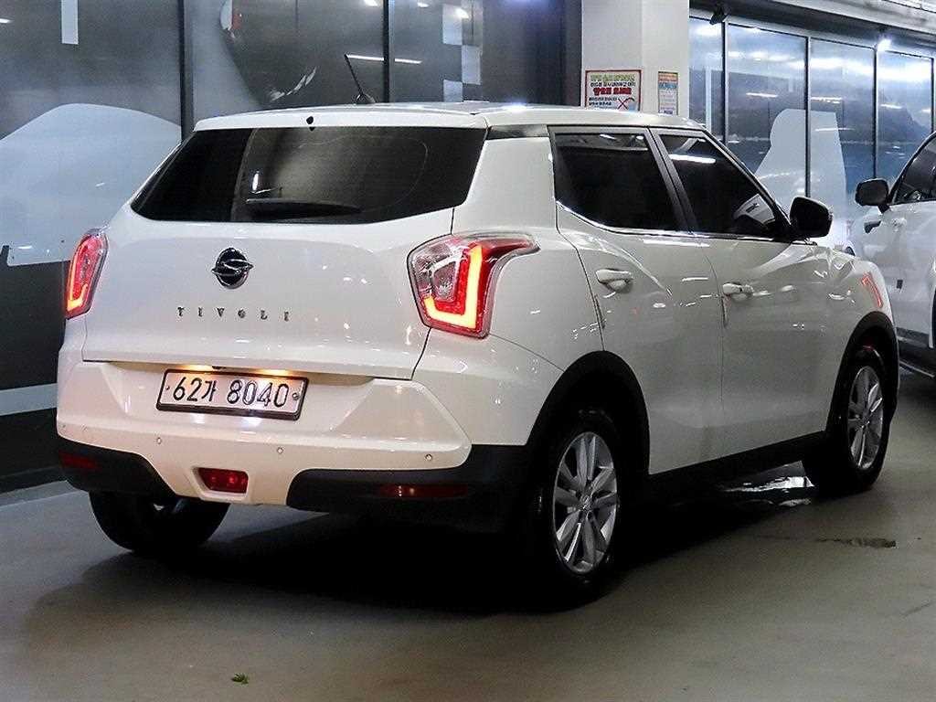 KG모빌리티(쌍용) 티볼리 티볼리 아머 2WD 가솔린 VX 이미지 4