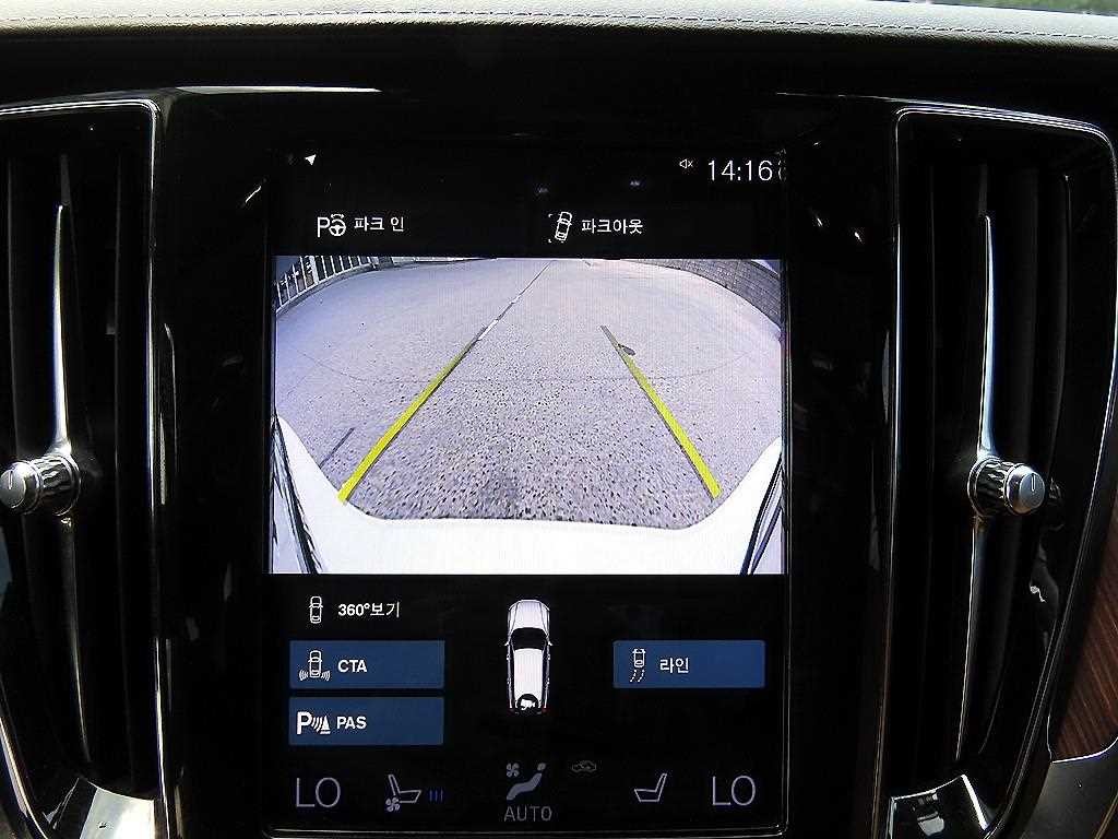 볼보 V60 V60 크로스 컨트리 2세대 2.0 B5 프로 AWD 이미지 15