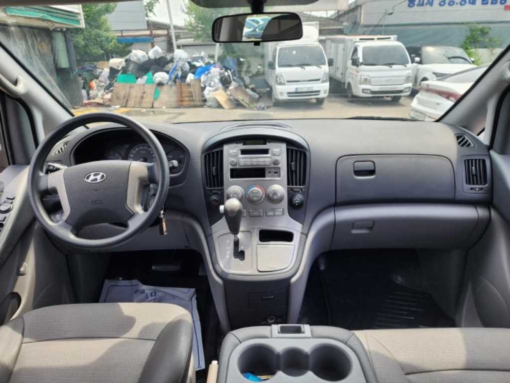 현대 스타렉스 그랜드 스타렉스 12인승 왜건 CVX 럭셔리 이미지 6