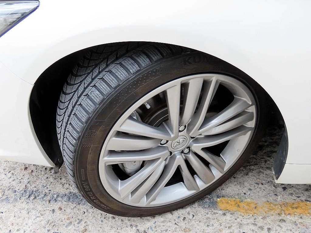인피니티 Q Q50 3.5 하이브리드 에센스 이미지 19